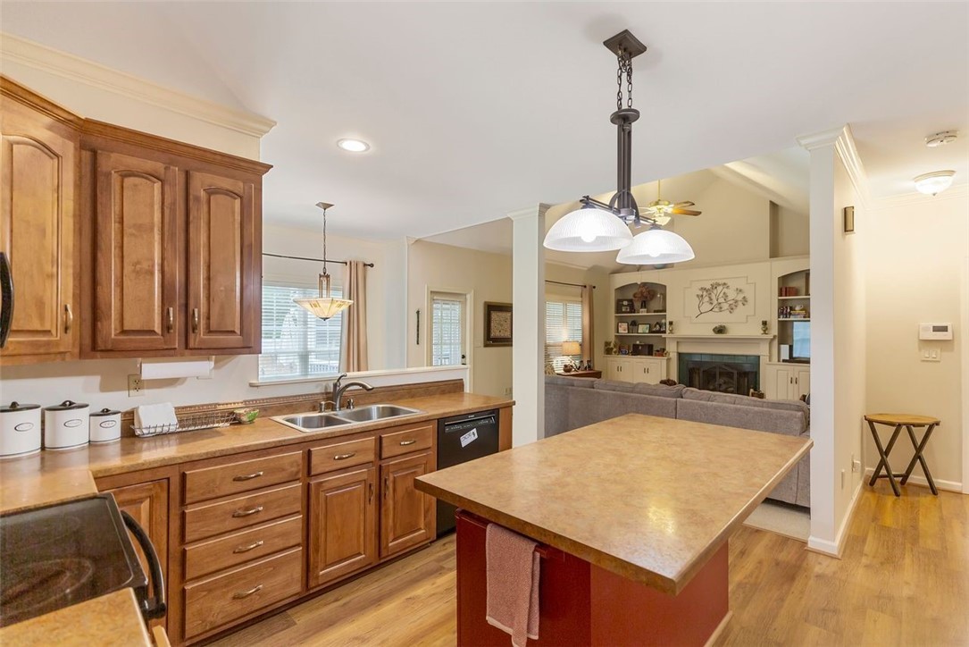 403 Williamsburg Road Anderson, SC 29621 - Photo 11 of 49