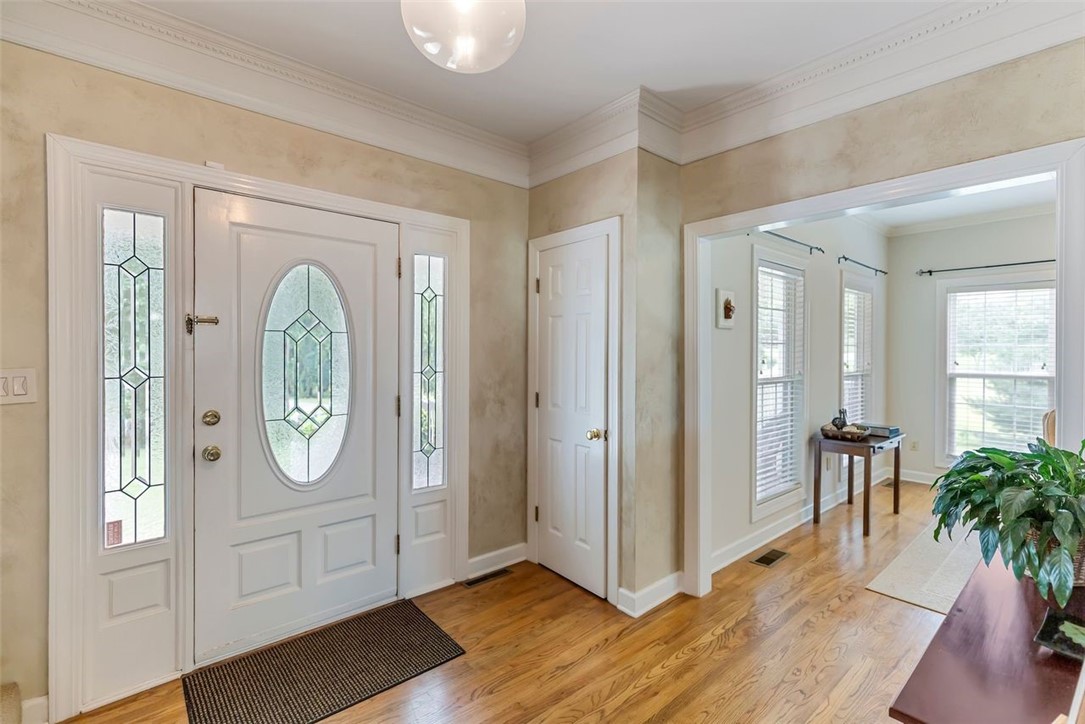 403 Williamsburg Road Anderson, SC 29621 - Photo 5 of 49
