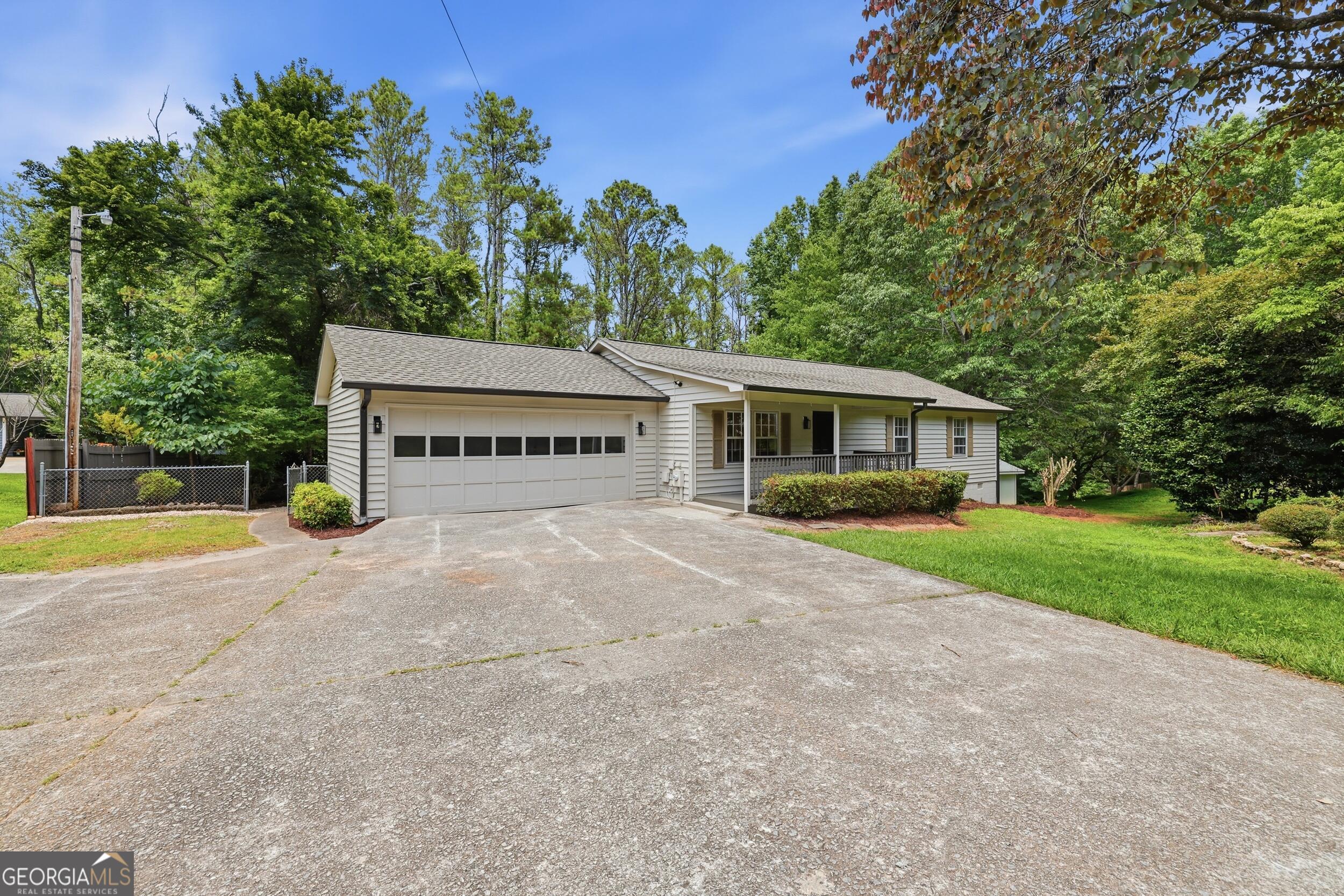 5800 Yellow Creek Road Murrayville, GA 30564 - Photo 3 of 68