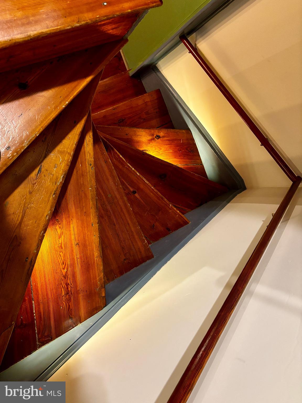 410 Wharf Road, Unit RIVER Bensalem, PA 19020 - Photo 34 of 62 stairway looking down