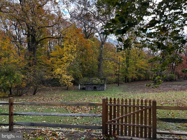 $3,250 | 410 Wharf Road, Unit RIVER, Bensalem, PA 19020