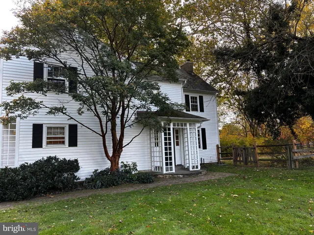 $3,400 | 410 Wharf Road, Unit RIVER, Bensalem, PA 19020