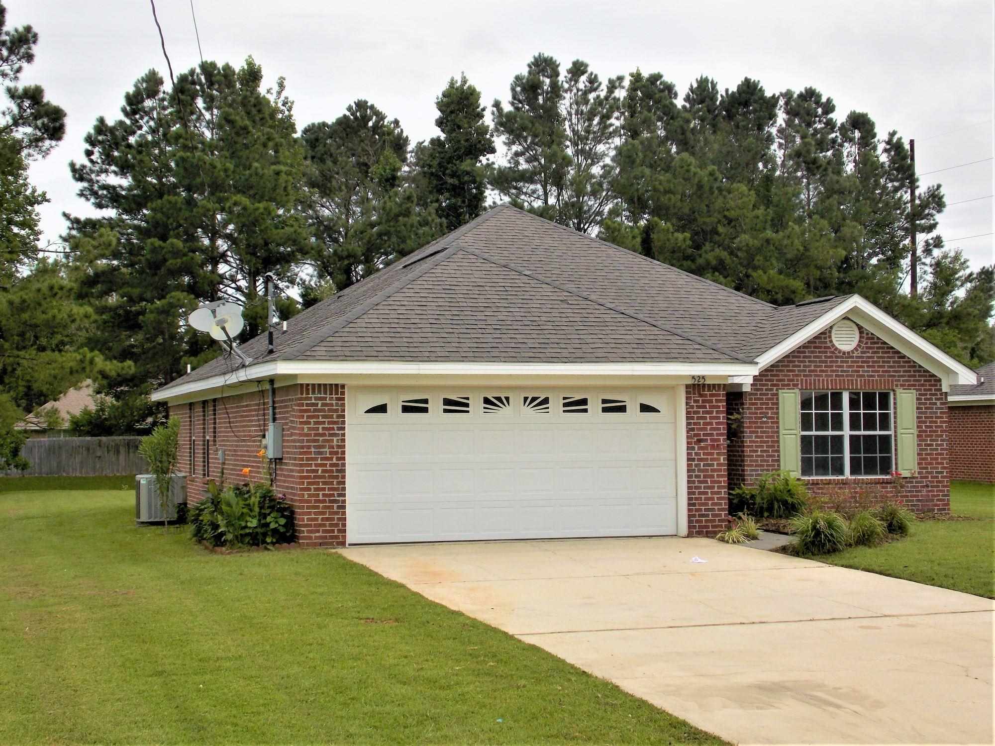 525 Hamilton Boulevard Foley, AL 36535 - Photo 3 of 28