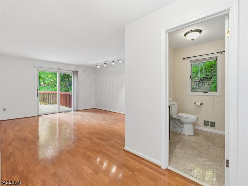 1079 Hoffman Road Bridgewater, NJ 08807 - Photo 20 of 50