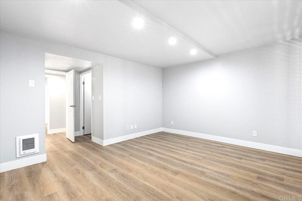 1250 Cave Street, Unit 3 La Jolla, CA 92037 - Photo 17 of 27