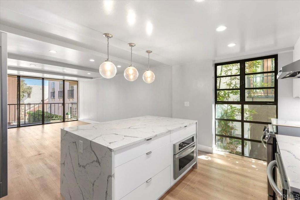 1250 Cave Street, Unit 3 La Jolla, CA 92037 - Photo 10 of 27