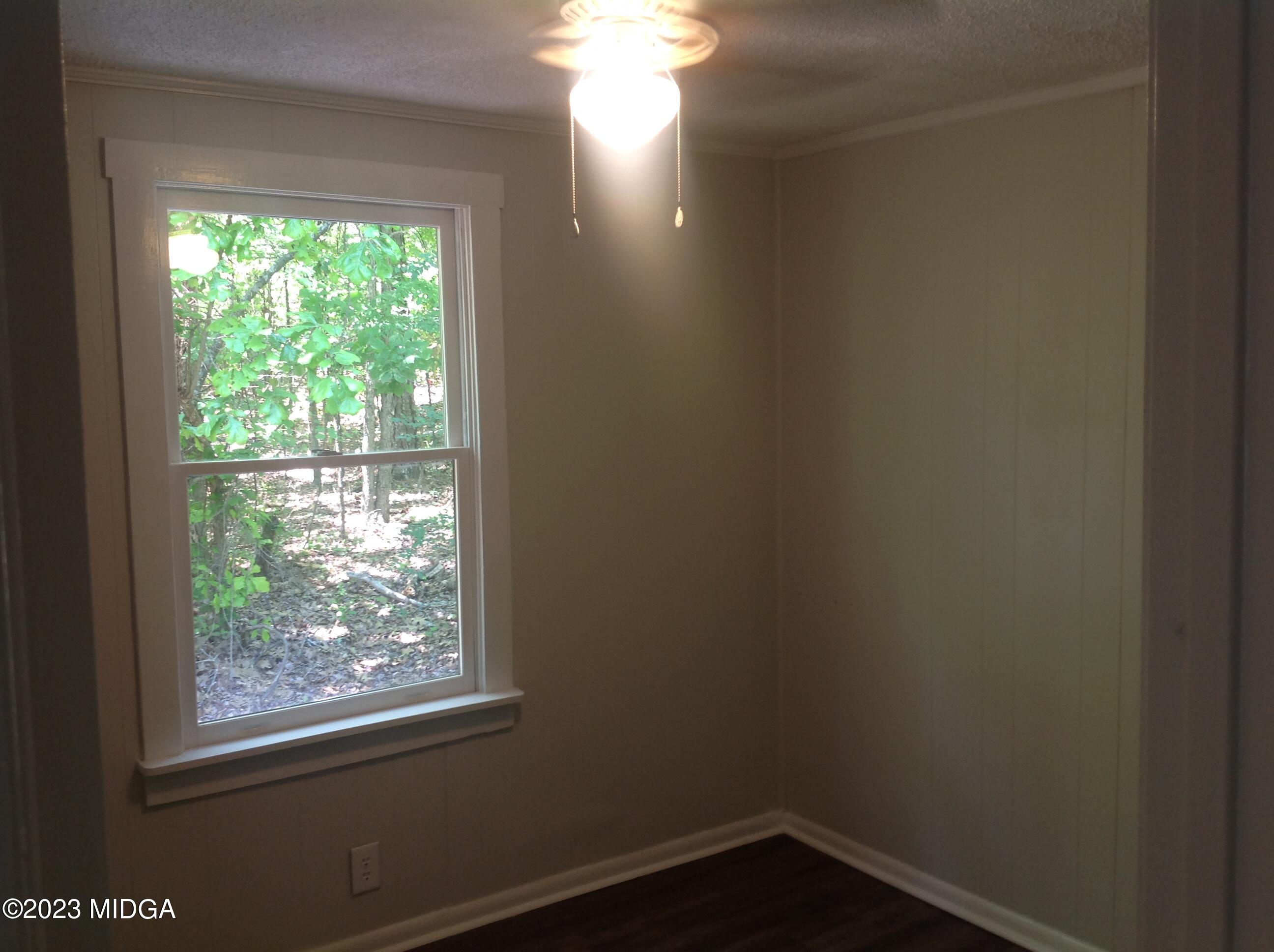 156 Henderson Road Macon, GA 31217 - Photo 17 of 39 IMG_8606