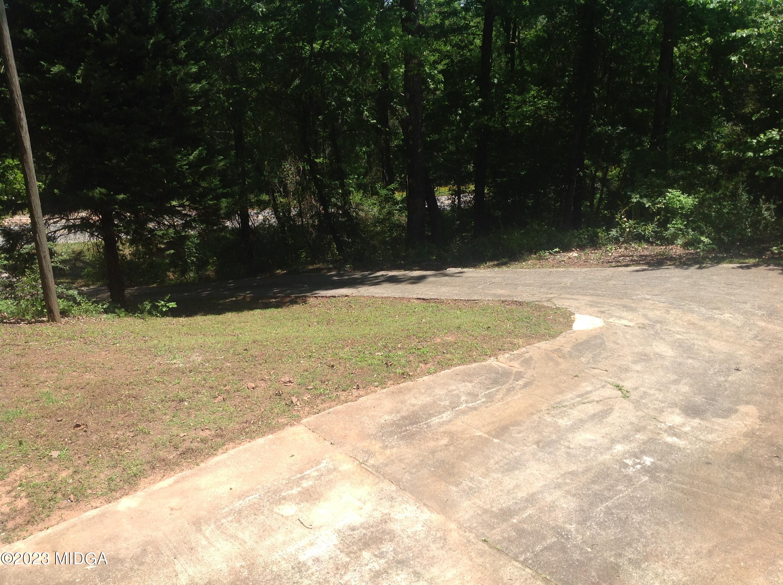 156 Henderson Road Macon, GA 31217 - Photo 37 of 39 IMG_8621