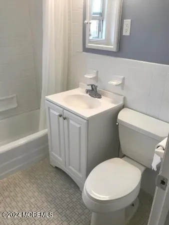 $1,800 | 197 Parker Avenue, Unit 11B, Manasquan, NJ 08736