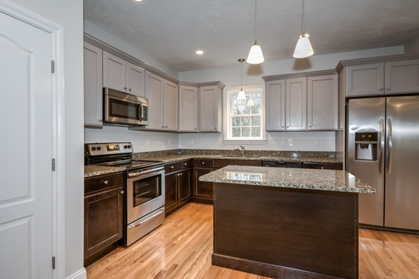 8 Partridge Hill Road Sutton, MA 01590 - Photo 9 of 26