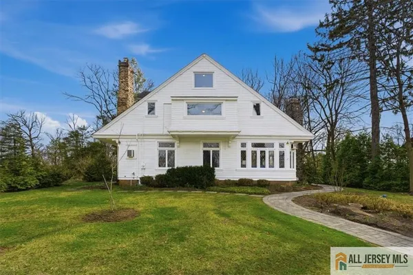 $1,725,000 | 56 Oak Avenue, Metuchen, NJ 08840