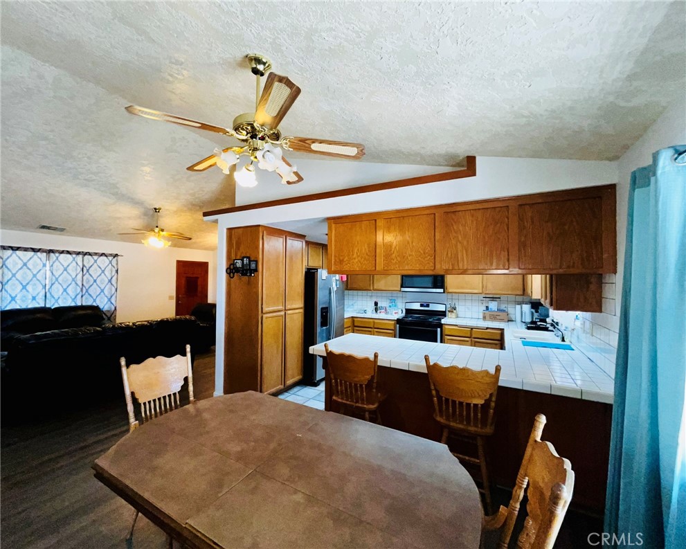 16830 Ocotilla Road Apple Valley, CA 92307 - Photo 47 of 59