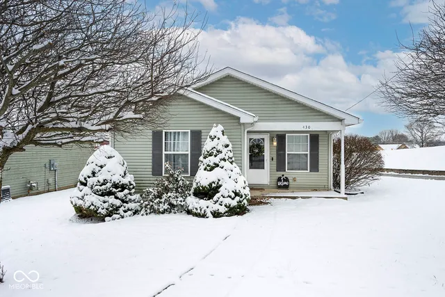 $209,900 | 430 North Vine Street, Plainfield, IN 46168