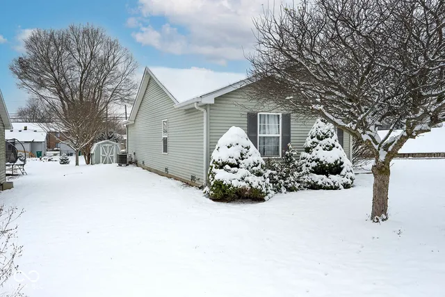 $209,900 | 430 North Vine Street, Plainfield, IN 46168