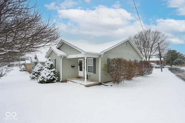 $209,900 | 430 North Vine Street, Plainfield, IN 46168