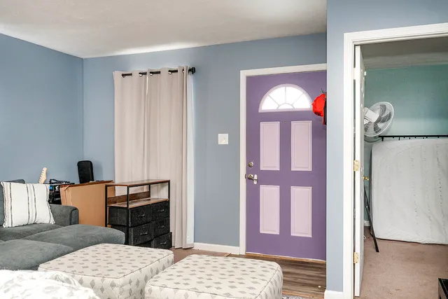 $209,900 | 430 North Vine Street, Plainfield, IN 46168