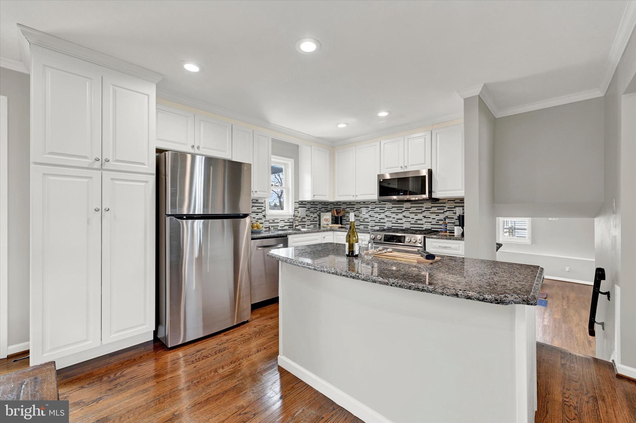 1619 Alston Road Towson, MD 21204 - Photo 13 of 38