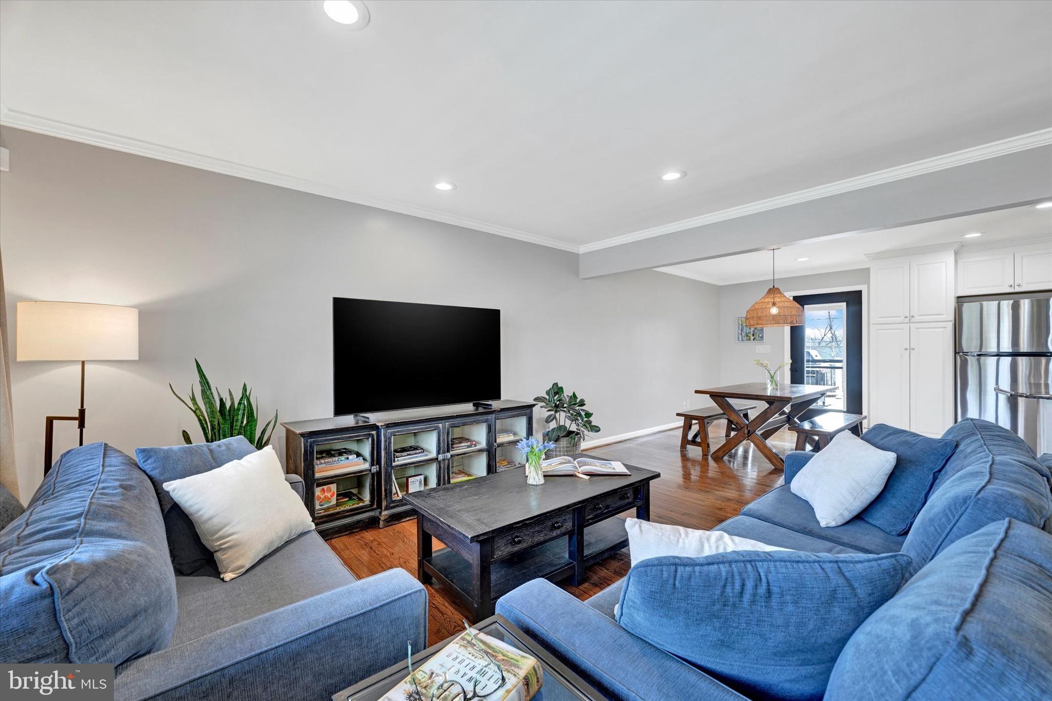 1619 Alston Road Towson, MD 21204 - Photo 6 of 38