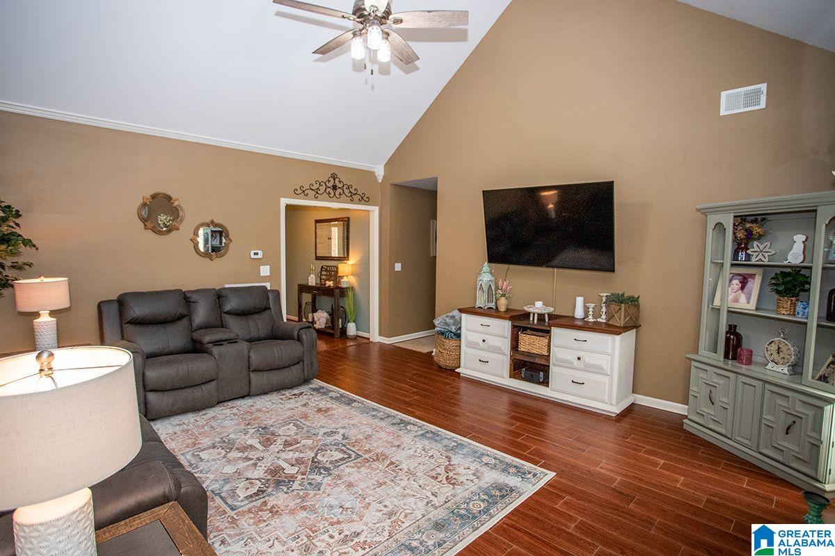 227 Meadowlark Drive Alabaster, AL 35007 - Photo 10 of 38