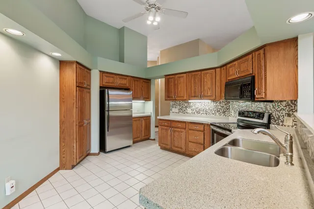 $369,900 | 15700 15th Place North, Plymouth, MN 55447