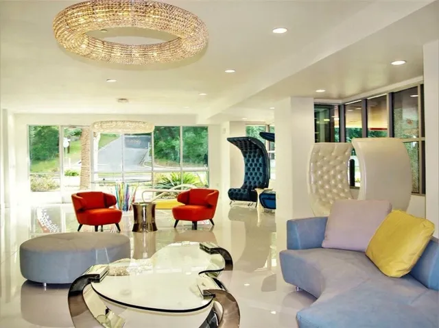 $2,000 | 1900 Barton Springs Road, Unit 5004, Austin, TX 78704