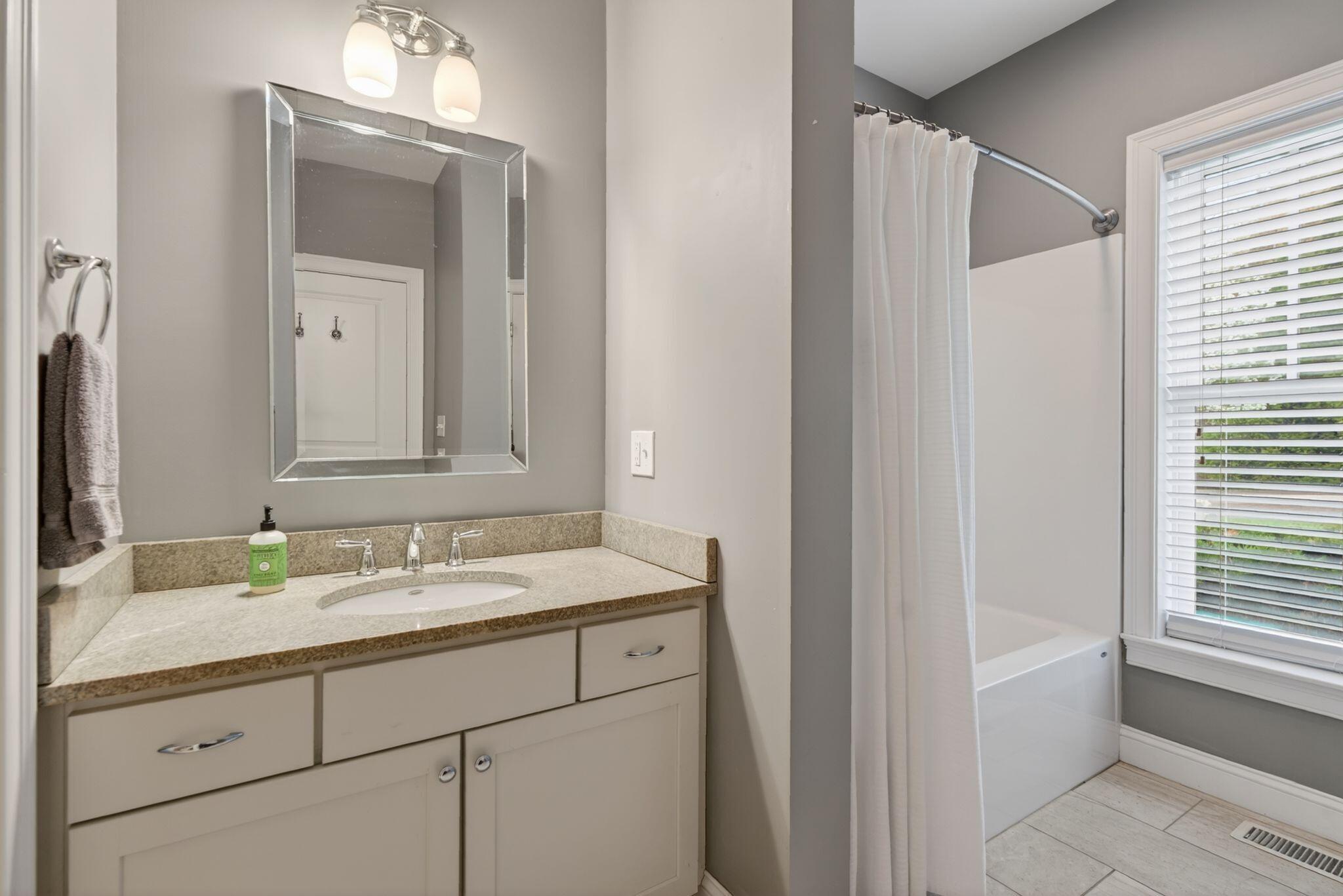 63 Drowne Road Cumberland, ME 04021 - Photo 31 of 46 38_DSC01818