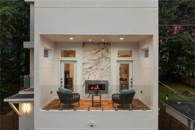 $5,500 | 24 Hutchinson Street Northeast, Atlanta, GA 30307