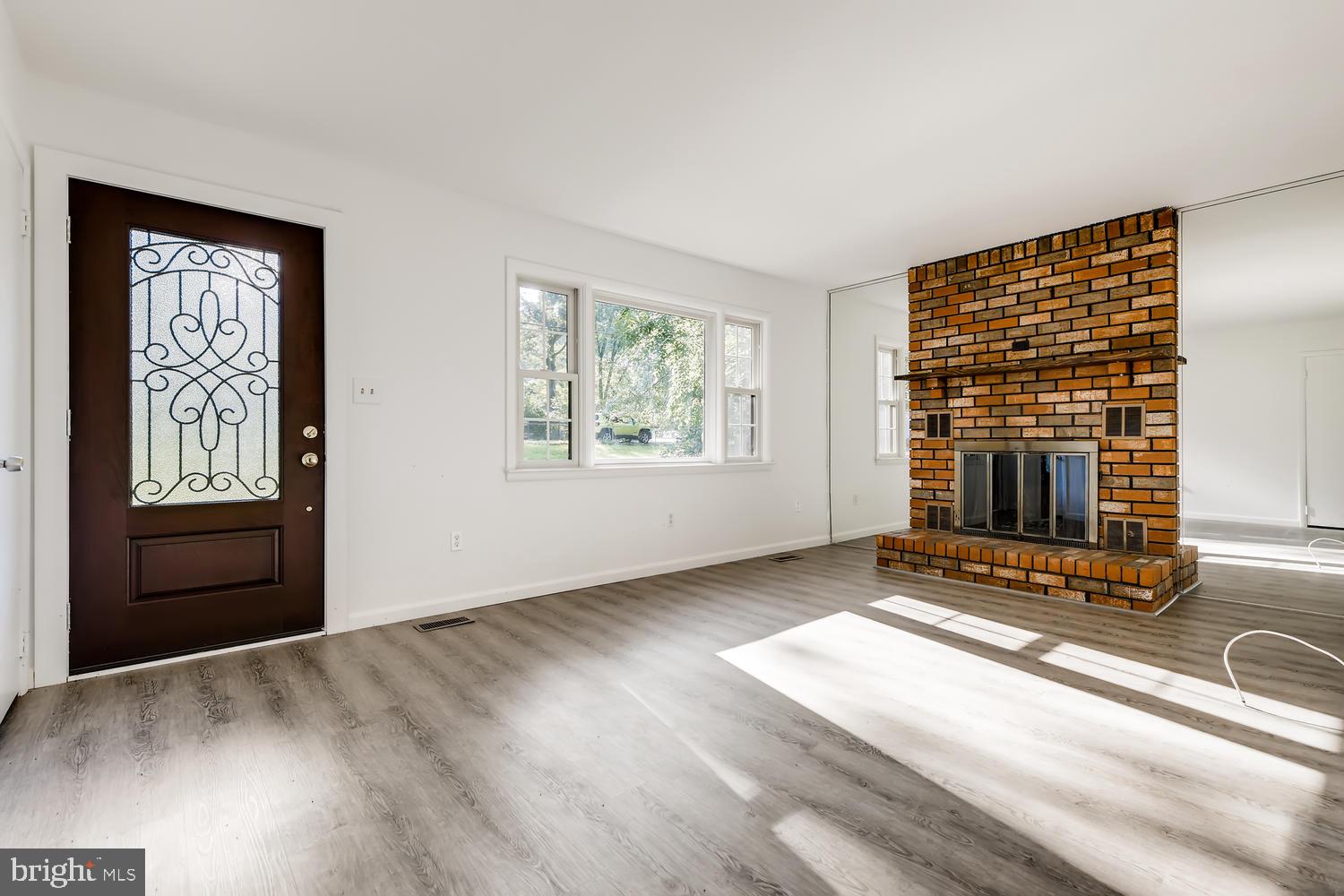 133 Inverness Road Severna Park, MD 21146 - Photo 9 of 33