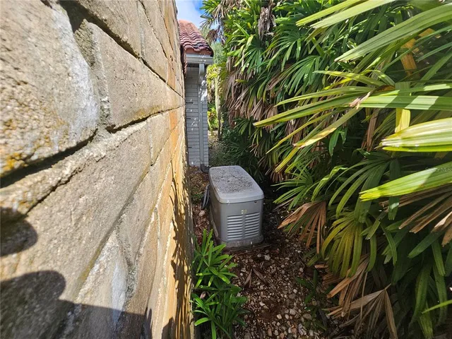 $899,900 | 200 Island Way, Winter Haven, FL 33884