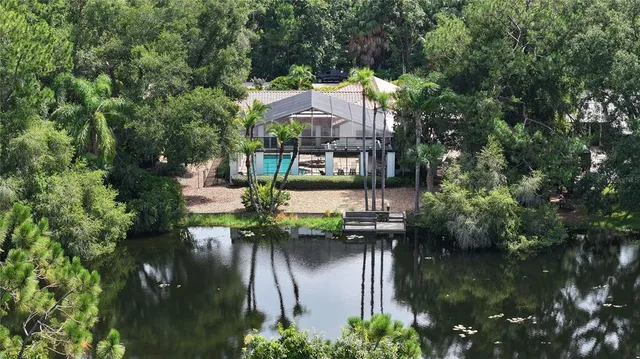 $899,900 | 200 Island Way, Winter Haven, FL 33884