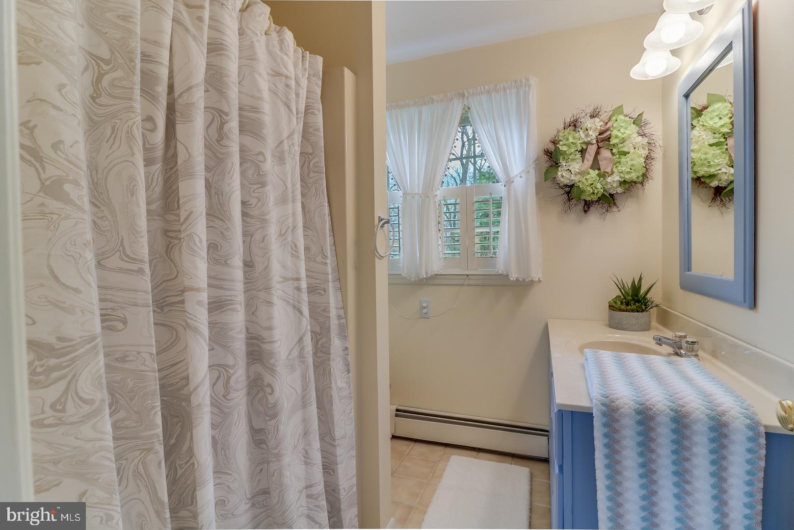 1605 Elk Forest Road Elkton, MD 21921 - Photo 22 of 32 Master Bath
