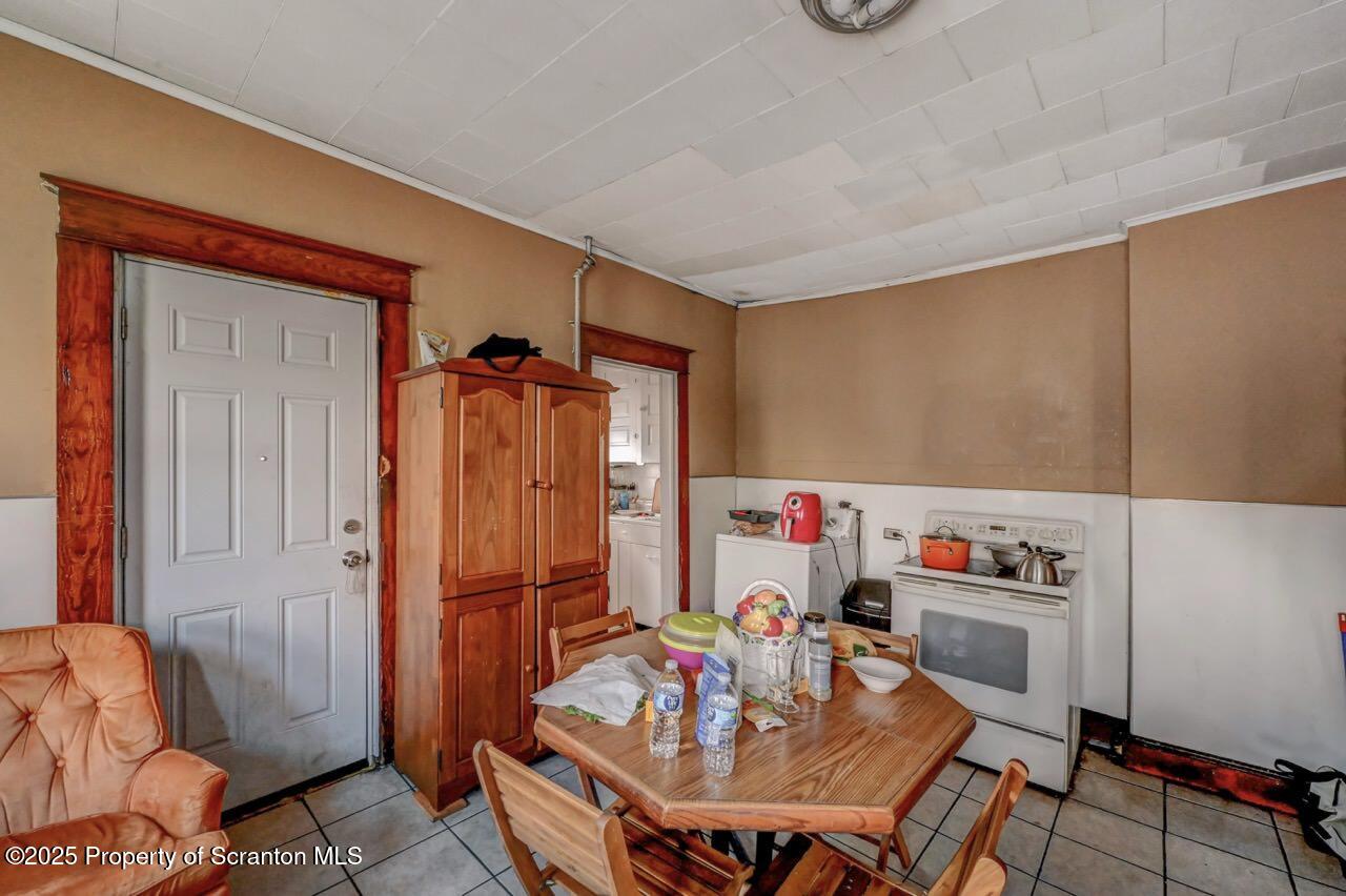 1522 1524, Unit REAR Scranton, PA 18505 - Photo 11 of 55 1522-1524 Rear Cedar Ave 14 Large