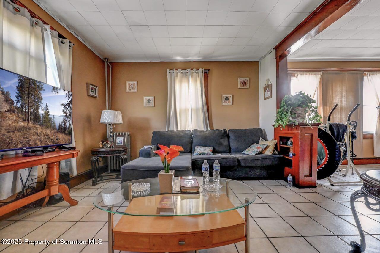 1522 1524, Unit REAR Scranton, PA 18505 - Photo 3 of 55 1522-1524 Rear Cedar Ave 06 Large