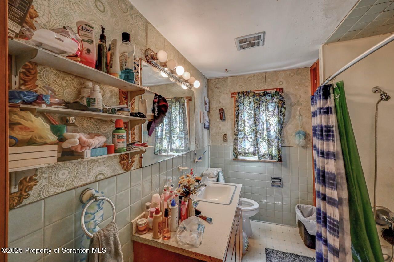 1522 1524, Unit REAR Scranton, PA 18505 - Photo 38 of 55 1522-1524 Rear Cedar Ave 41 Large