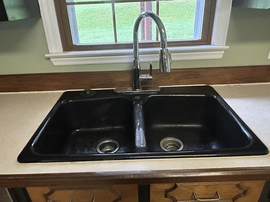 330 Fox Fire Road Max Meadows, VA 24360 - Photo 27 of 46 Gallery Image 27