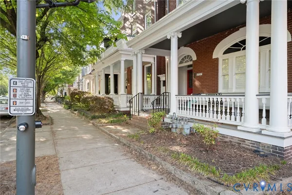 $2,000 | 1527 Grove Avenue, Unit 1, Richmond, VA 23220
