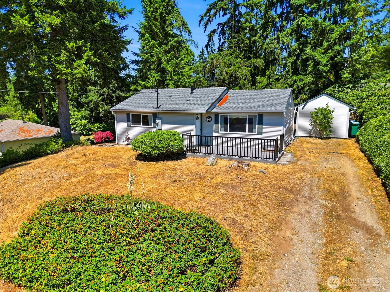 842 Southwest 305th Street Federal Way, WA 98023 - Photo 2 of 35