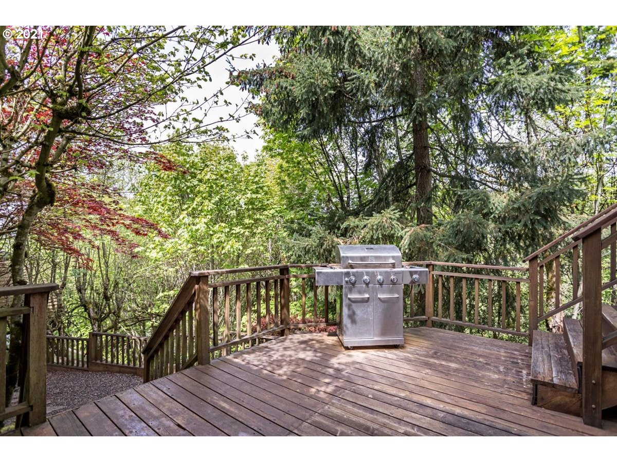 8319 Northwest Reed Drive Portland, OR 97229 - Photo 32 of 32 Gallery Image 32