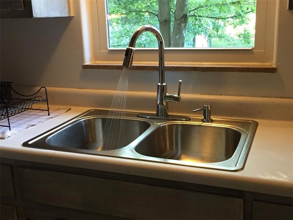 2210 Woodcrest Road Indianapolis, IN 46227 - Photo 12 of 25 Gallery Image 12