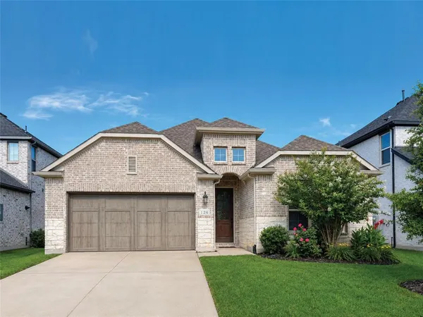 $439,000 | 124 Savannah Lane, Oak Point, TX 75068