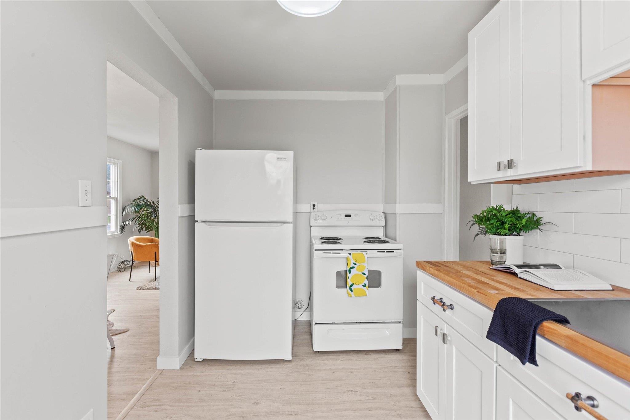 314 East Hawthorne Road Spokane, WA 99218 - Photo 13 of 31