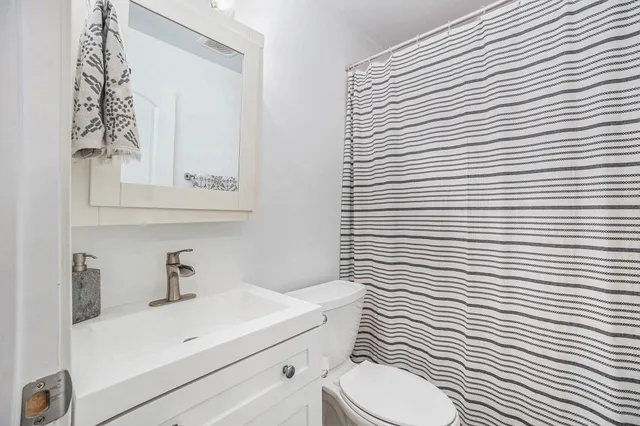 $429,900 | 4812 Green Meadow Court, Hamilton, MI 49419