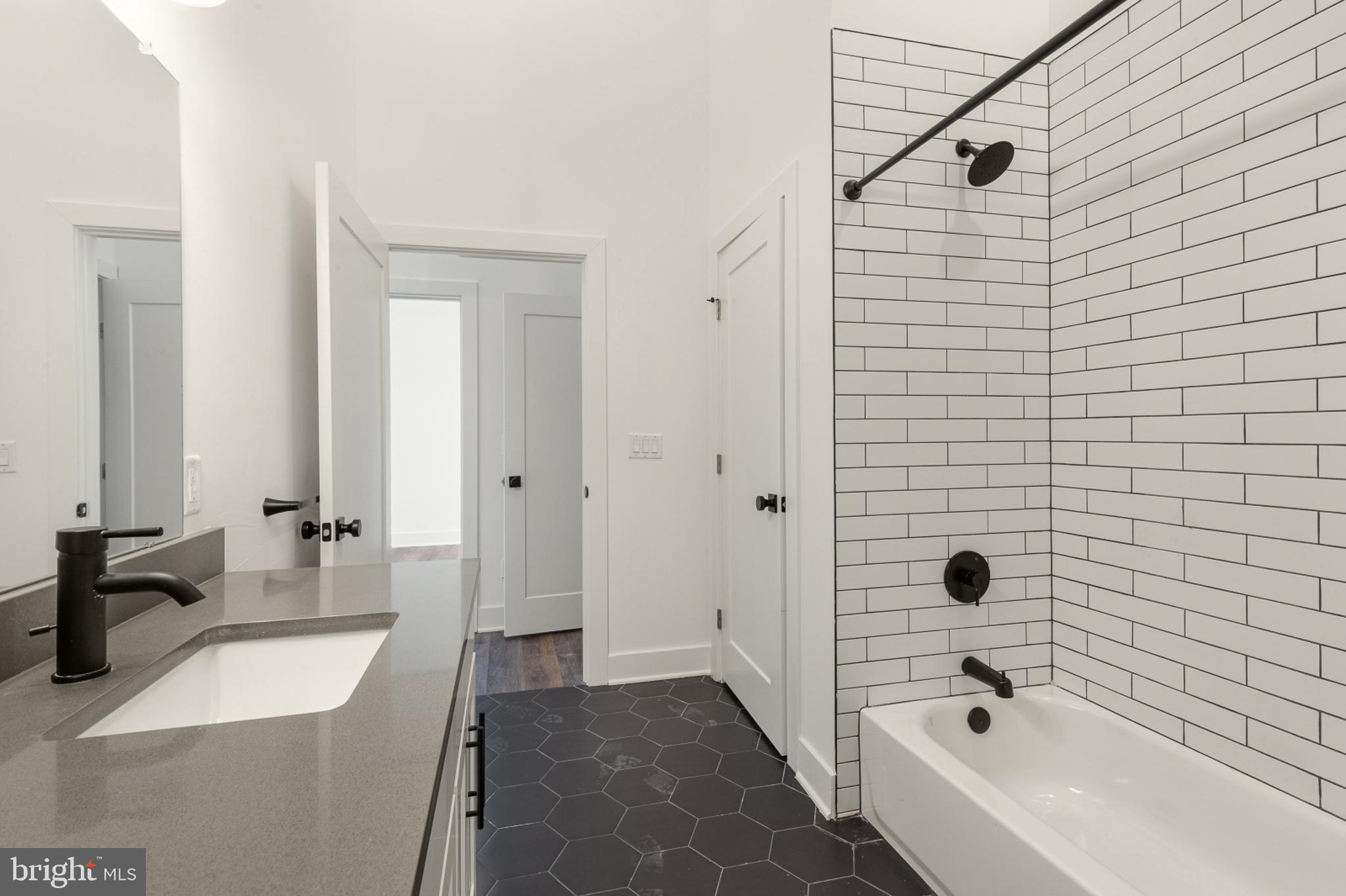 7037 Ridge Avenue, Unit 305 Philadelphia, PA 19128 - Photo 13 of 19