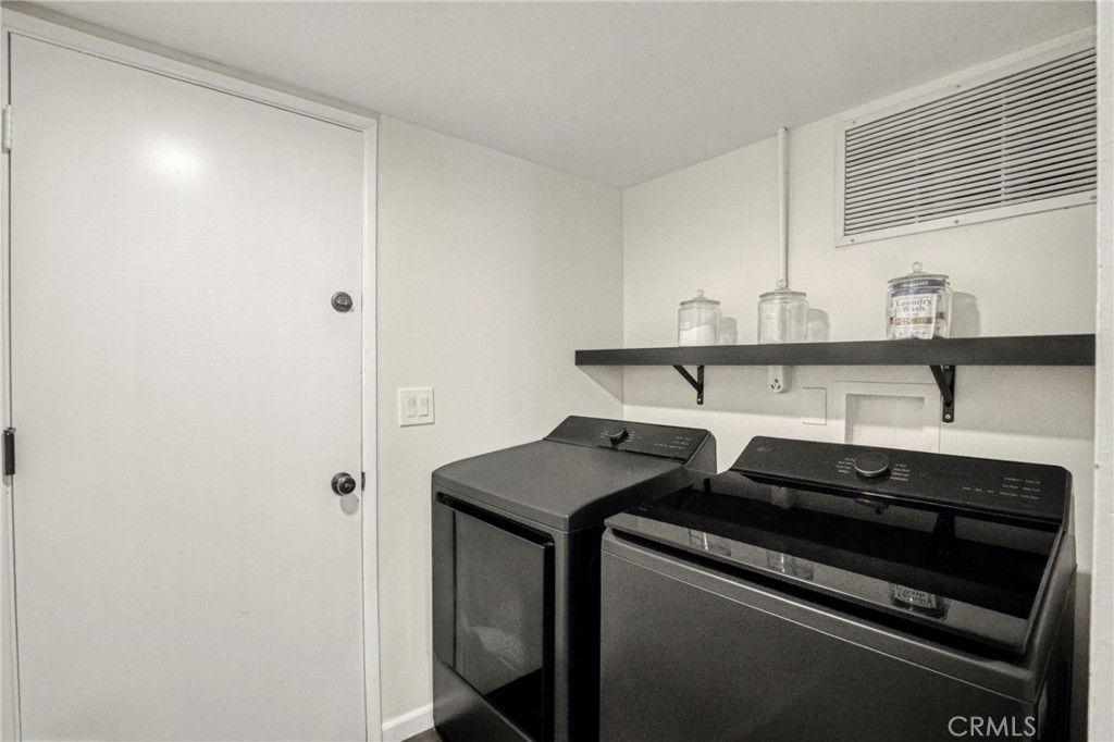 1148 Bryson Avenue Simi Valley, CA 93065 - Photo 26 of 31 Laundry area inside