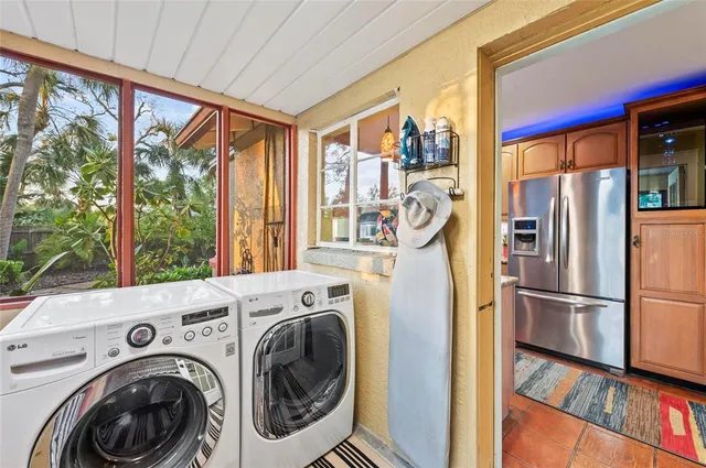 $1,500,000 | 941 Virginia Drive, Sarasota, FL 34234