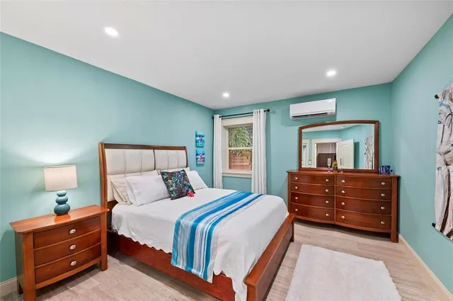 $1,500,000 | 941 Virginia Drive, Sarasota, FL 34234