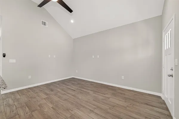 $1,195 | 352 Westchase Street, Montgomery, TX 77316