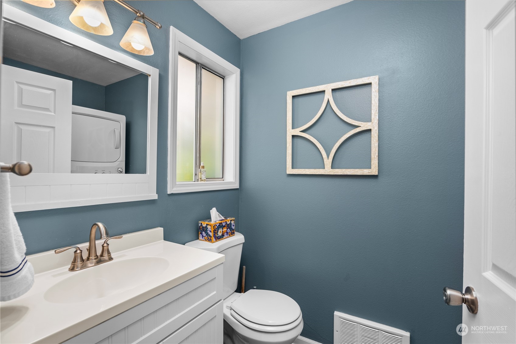 1526 192nd Street Southeast, Unit L2 Bothell, WA 98012 - Photo 15 of 26 Gallery Image 15