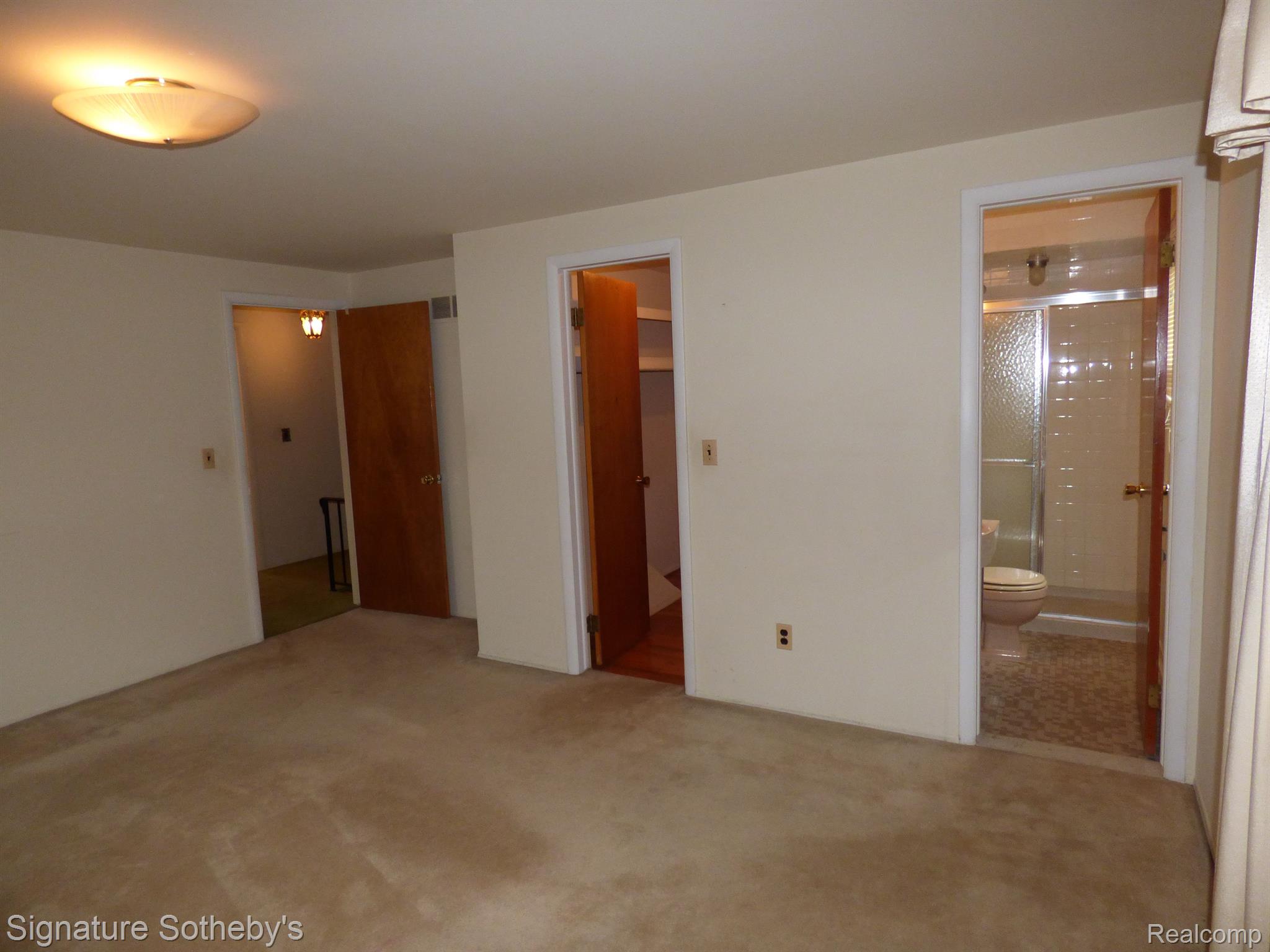 29690 North Rutherland Street Southfield, MI 48076 - Photo 13 of 32 Gallery Image 13