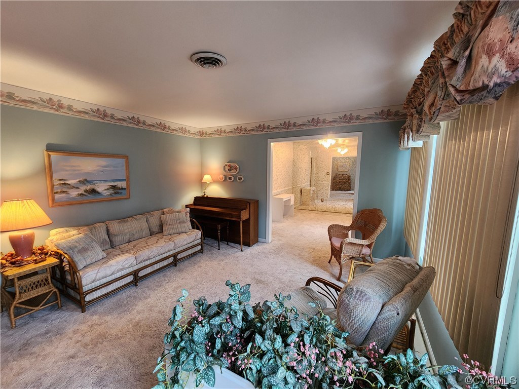 122 Salisbury Road Colonial Heights, VA 23834 - Photo 12 of 30 Gallery Image 12